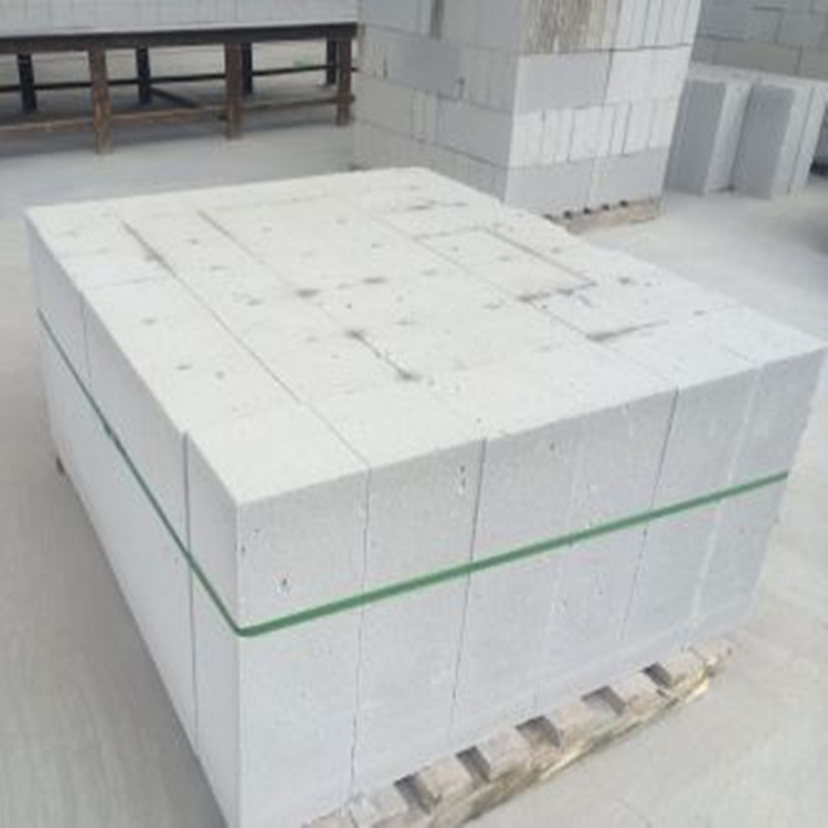 枣庄宁波舟山绍兴厂家：加气砼砌块应用中的若干问题